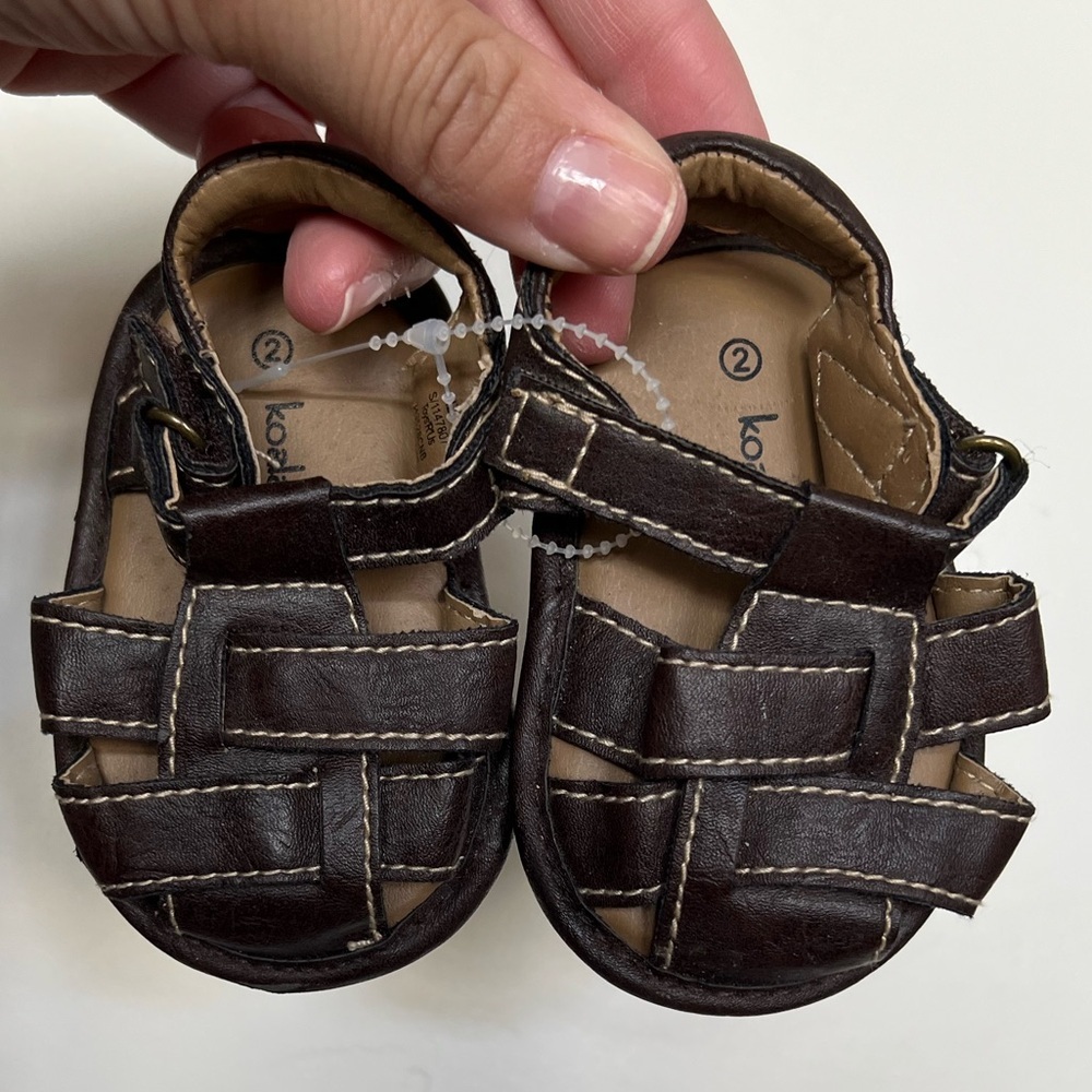 Koala Brown Leather Closed-Toe Sandals with Velcro Closure sz 2 NEVER WORN